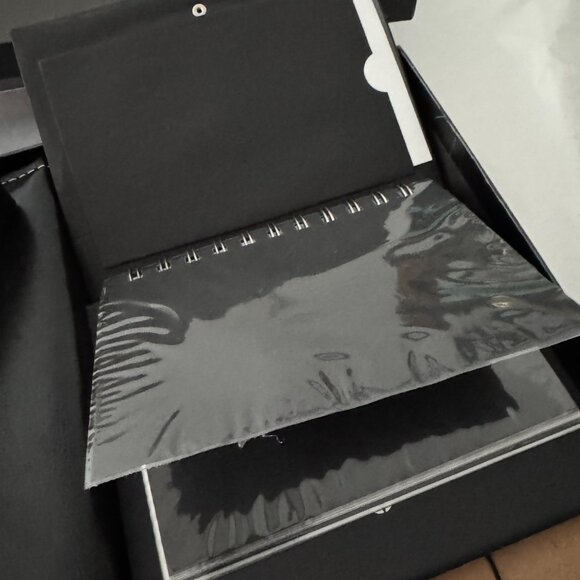 Vintage Carlton Cards Set Photo Albums and Note pad Black with original box - Picture 6 of 13